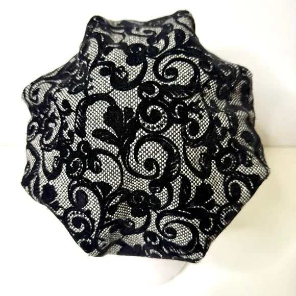 Walt Disney Black & Silver Women's Newsboy Cap - Picture 9 of 9